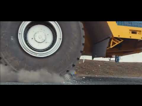 🚙 Belaz vs the car.️ Too cool - Experiments