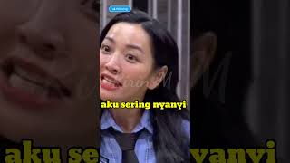 Download lagu Tingkah hesti saat menyanyikan lagu BCL Kecewa mp3