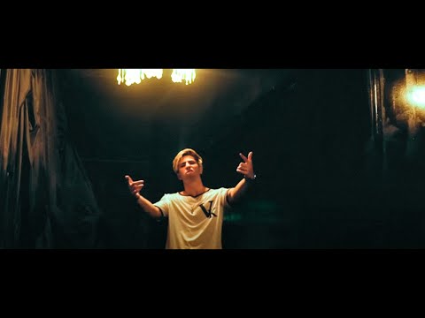 Joaqo ft. Ekkino - EN EL CLUB (Video Oficial)