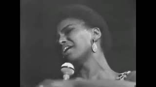 Miriam Makeba   Chove Chuva Live At Berns Salonger, Stockholm, Sweden, 1966