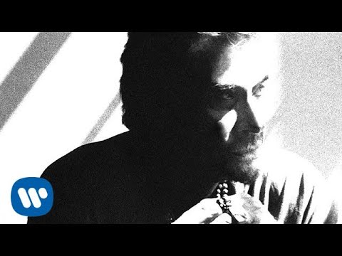 Johnny Hallyday - Regarde-nous [Lyrics Vidéo]