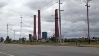 preview picture of video 'July 16 demolition of former East Toledo Acme smokestacks'