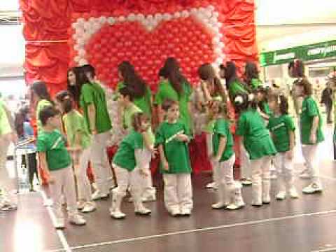 Grupul Fantezia HAIDE CANTA SI DANSEAZA