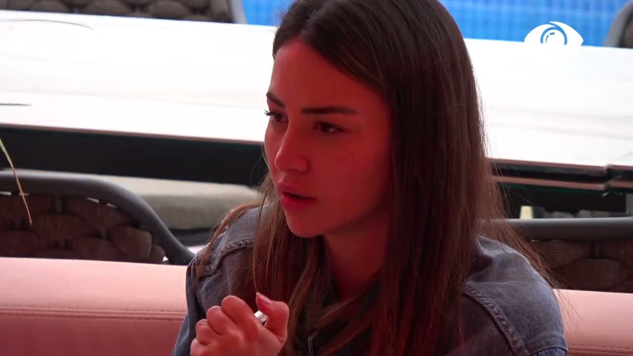 Jam ofenduar/ Kiara-Kristit: E ke bërë veten dhe të ka pëlqyer!