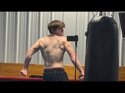 Winter bulk day 77- Upper back is looking freaky