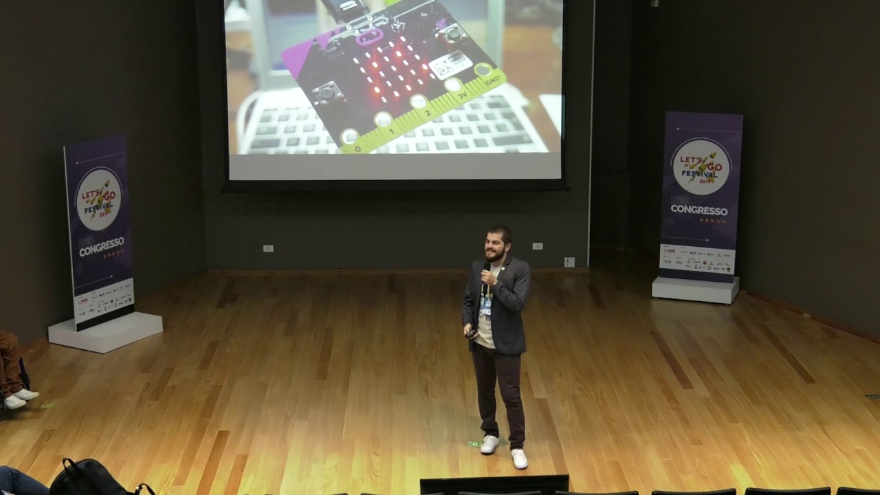 Experiência com a adoção de lógica de programação no Ensino Fundamental Lucas Eduardo Rocha Lima