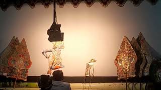 Download lagu Seni: Pagelaran wayang kulit Ki Hadiyono,... Rabine Subali dengan Dewi Mindarado, Mindoradi (part 2) mp3