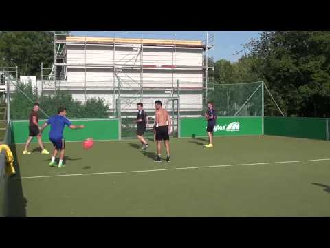 Mergim Gashi bleibt am Ball  26 8 2017