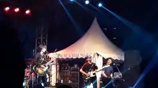 Download lagu Fiersa Besari - April at It's Not Festival 2k19 mp3