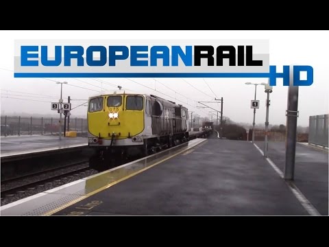 Iarnród Éireann Irish Rail 071 locomotive 075 + PWD Relay train passes Clongriffin Station