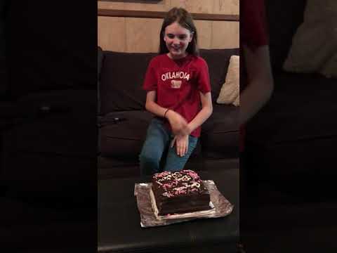 My sibling cake announcement!!!