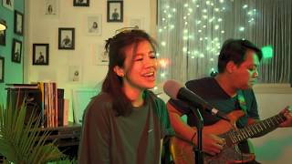 Agatha Suci - Siapa Dia (Live at Delta FM Jakarta)