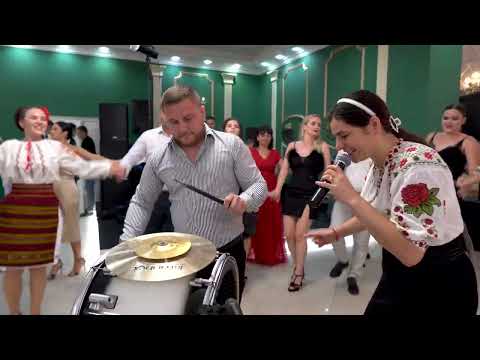 Unde-i Valentin cu toba, joacă toată Moldova! Dumitrița Vișnevschi și formația!