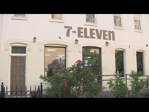 Flash mob targets 7-Eleven in D.C. for the second time
