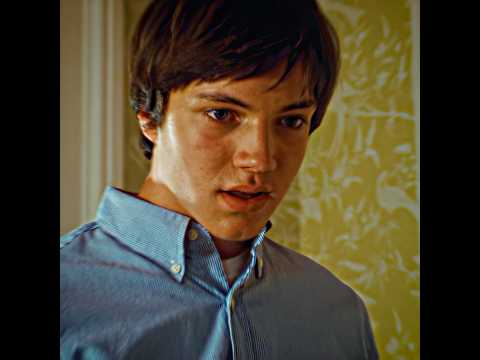 Boy is bitten by a 10-kilogram spider./🎬Cirque du Freak: The Vampire's Assistant (2009)/#film #edit