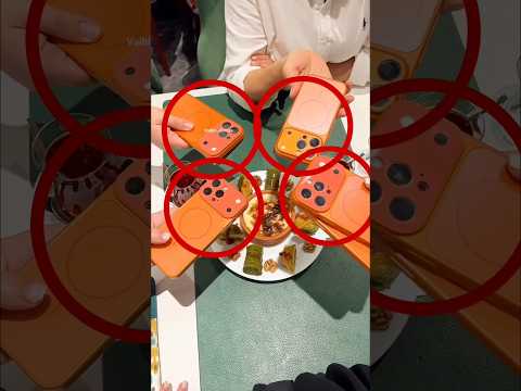 Những cô gái khoe iphone 17 promax trong tiệc độc thân 😆 #shortsviral #shortvideo