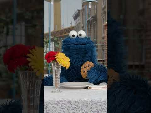 How to Eat a Fancy Cookie #sesamestreet