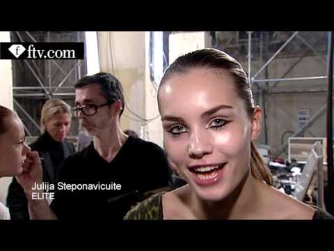 FIRST LOOK PARIS S/S 11  GIAMBATTISTA VALLI    ROCHAS