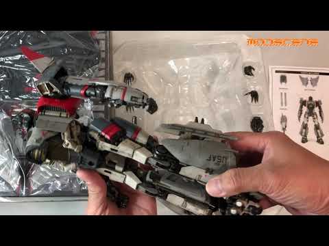 ThreeZero - Transformers Bumblebee DLX – Blitzwing - UNBOXING