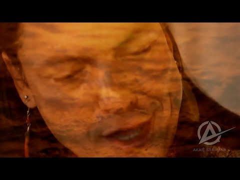 Pena Branca Curador (Remix) » Akaiê Sramana (Clipe Oficial)