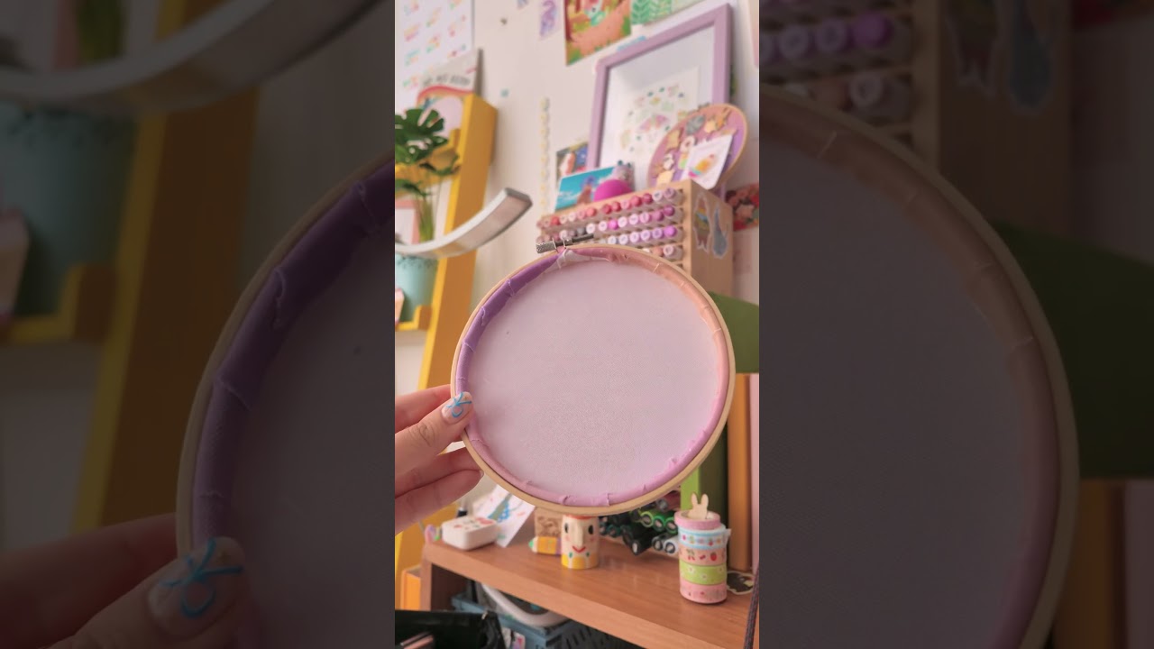 Did you knew I make pin displays? 🤭 Some products are a bit forgotten, but I'm trying to change that