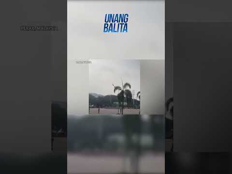 10, patay sa banggaan ng dalawang helicopter sa Malaysia! #shorts Unang Balita