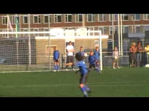 André Jansen: LEEUWARDER ZWALUWEN ~ VEENWOUDEN E1 beker