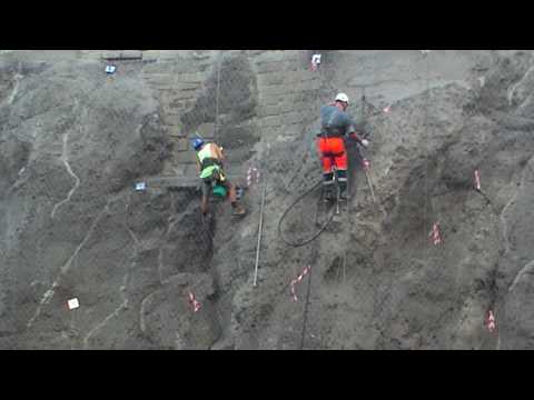 ROCCIATORI ALL'OPERA NEL VALLONE DI MARINA PICCOLA 04 agosto 2017