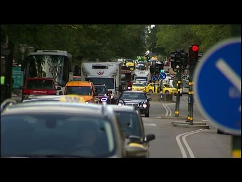 Uber pop-förare dömd för svarttaxi - Nyheterna (TV4)