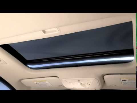 Focus Moonroof │Ford How To Video