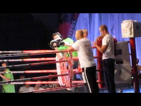 Samuel Hadzima vs Tomek Makowski 18.10.13 Poprad