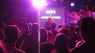 Kepi + Accelerators - Rock n Roll shark - chupacabra