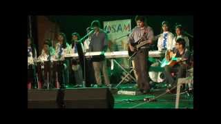 Bombay theme (A.R.Rehman) live at IIM,Lucknow(Varchasva 2013)