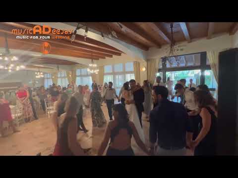 DJ per matrimonio - www.musicadeejay.com - Tenuta Olmetta - Ballo Sposi