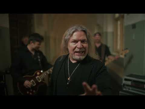 Petr Kolář - Láska, ta nebezpečná věc (Official Video)