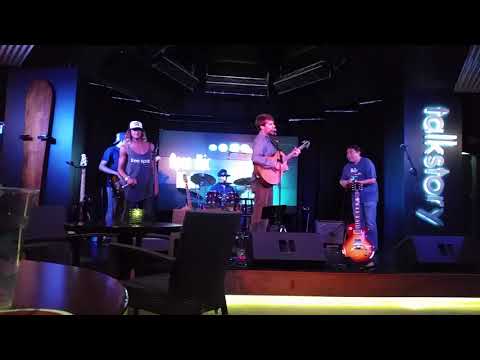 Grant Hand feat. Julio Cardoso and various other musicians at Surfer The Bar