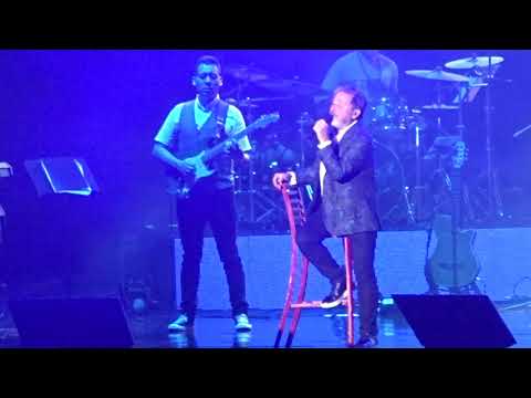 Castillo Azul -Ricardo Montaner