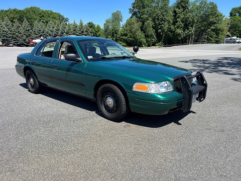 2008 Ford Crown Victoria (CC-1853642) for sale in North Andover, Massachusetts