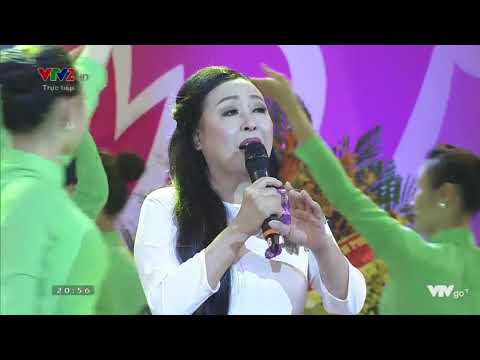 Bên lăng Bác Hồ Sheet - Thu Hiền