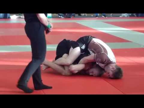 Ross Nicholls vs Christian Dellevag - IBJJF London Open No-Gi 2014 - Brown Adult - Open