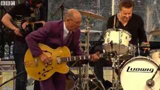 Andy Fairweather Low &amp; The Low Riders - Lighting Boogie (live at The Quay)