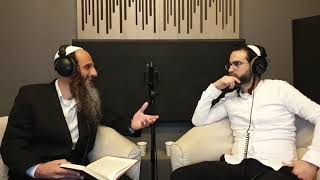 מלווה מלכא עם שי גז והרב מאור קריו כי תשא תשפג (הרב מאור קריו) - התמונה מוצגת ישירות מתוך אתר האינטרנט יוטיוב. זכויות היוצרים בתמונה שייכות ליוצרה. קישור קרדיט למקור התוכן נמצא בתוך דף הסרטון