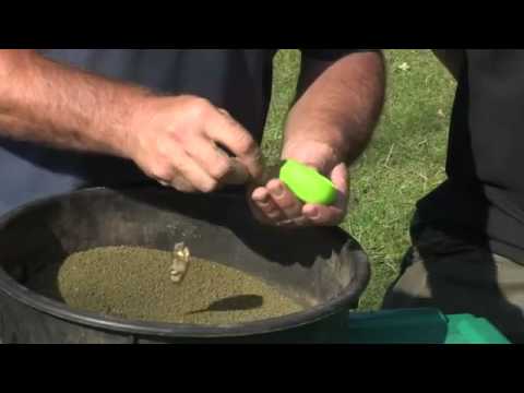 Part 17 Angling Basics with Shakespeare Starting Coarse Fishing   Method Feeder on lakes