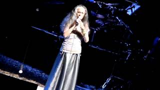 "Quem me leva os meus fantasmas?" - Maria Bethânia - Porto Alegre 2013