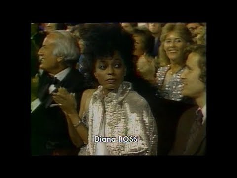 Diana Ross collects Michael Jackson's Award for Thriller 1st MTV Video Awards 1984