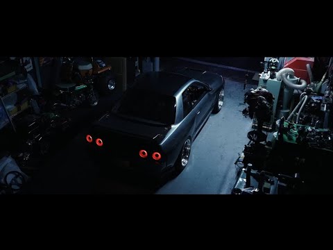 900HP  NISSAN R32 CLIPS ... IN TOKYO