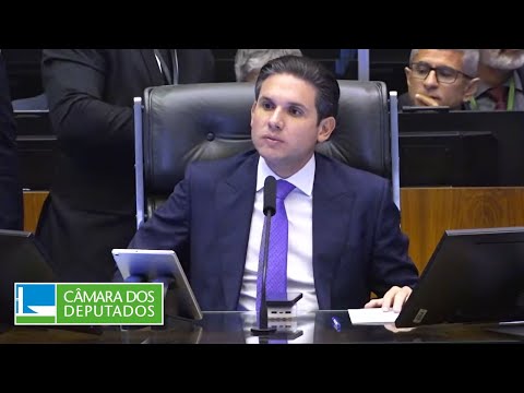 Aprovadas medidas de proteção à 1ª infância no ambiente digital - Plenário - 15/10/25