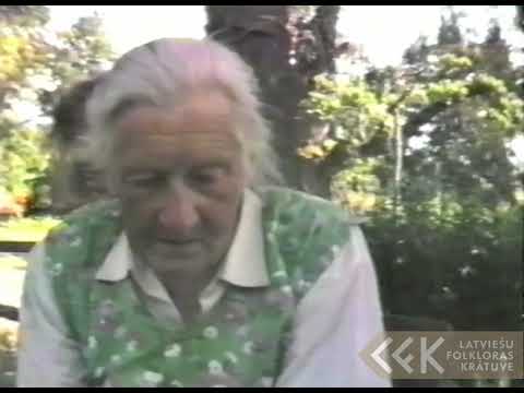 Austra Bite stāsta par tēvu un Buļēnu ozolu