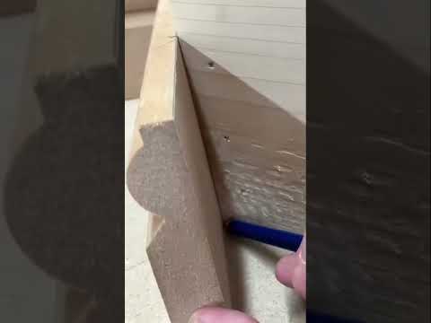 Skirting boards or baseboards obtuse external angles