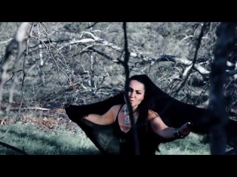 Kutsal - Döndüm Durdum Music Video